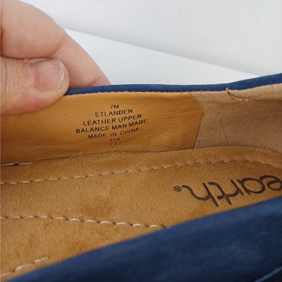 Earth SZ 7 Women's Landen Slip-On Suede Flat In Dark Blue NEW - Picture 6 of 8